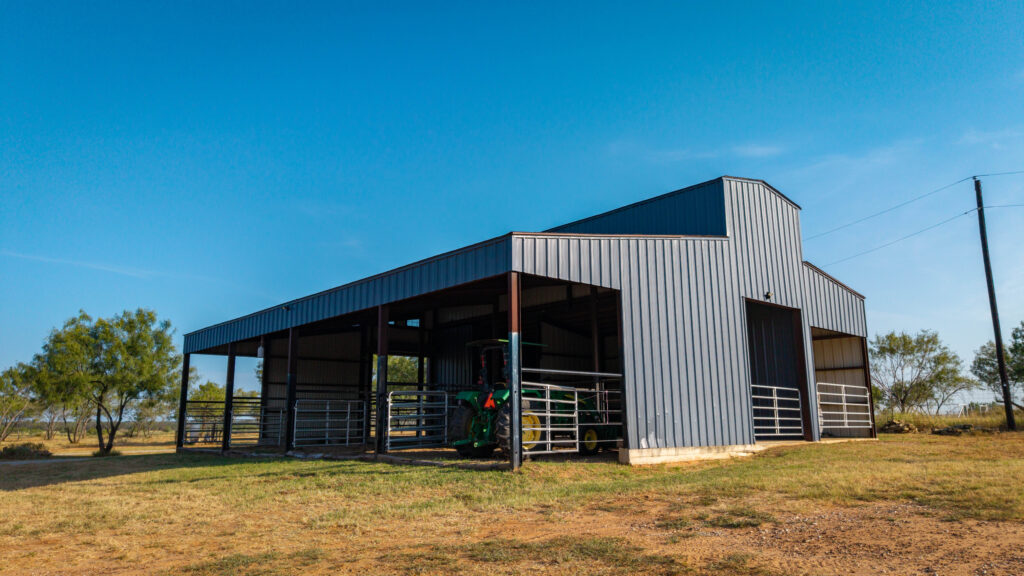 Equipment shop with horse stalls at Atascosa 17 Poteet