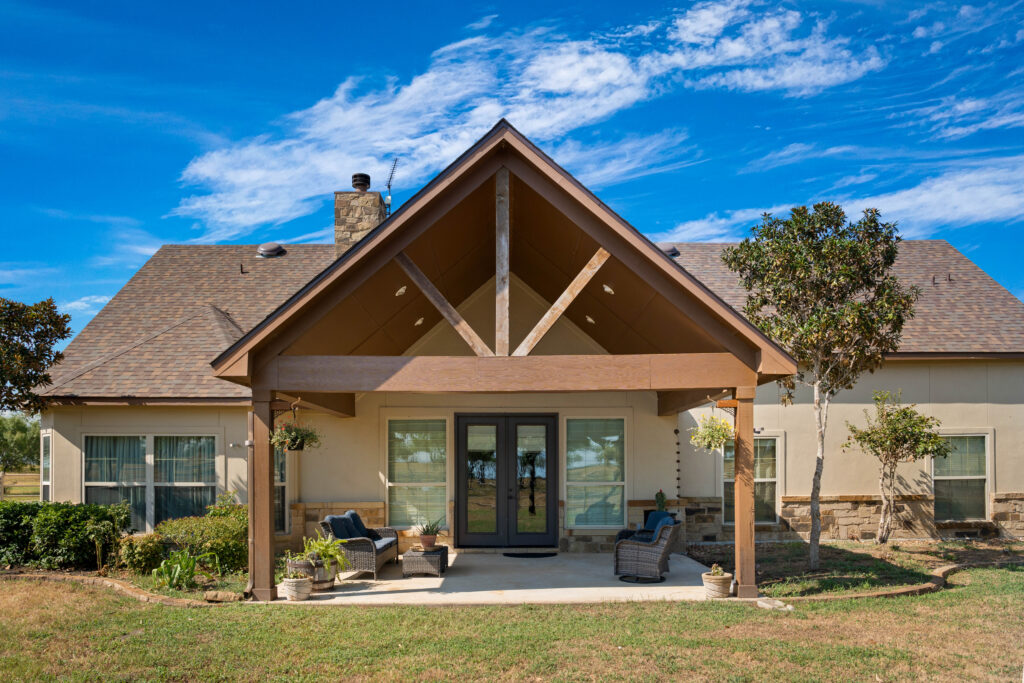 Front of the 3 bed, 2 bath country home at Atascosa 17 Poteet