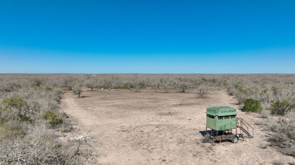 Hunting blind on a sendero at Valle Solitario Ranch